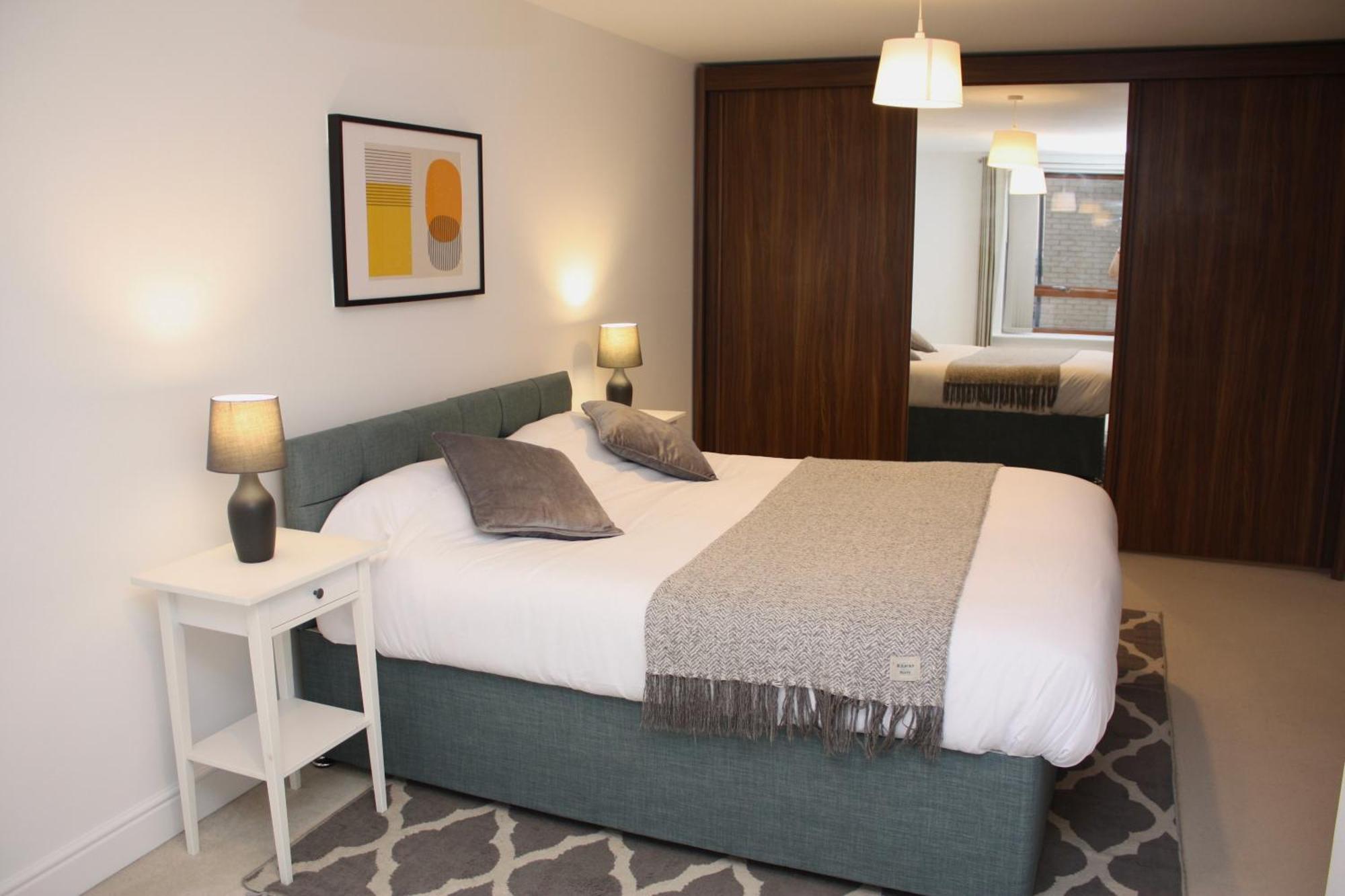 2 Bed 2 Bath Apartment & Parking - Lgw 10Min Drive Crawley  Eksteriør billede
