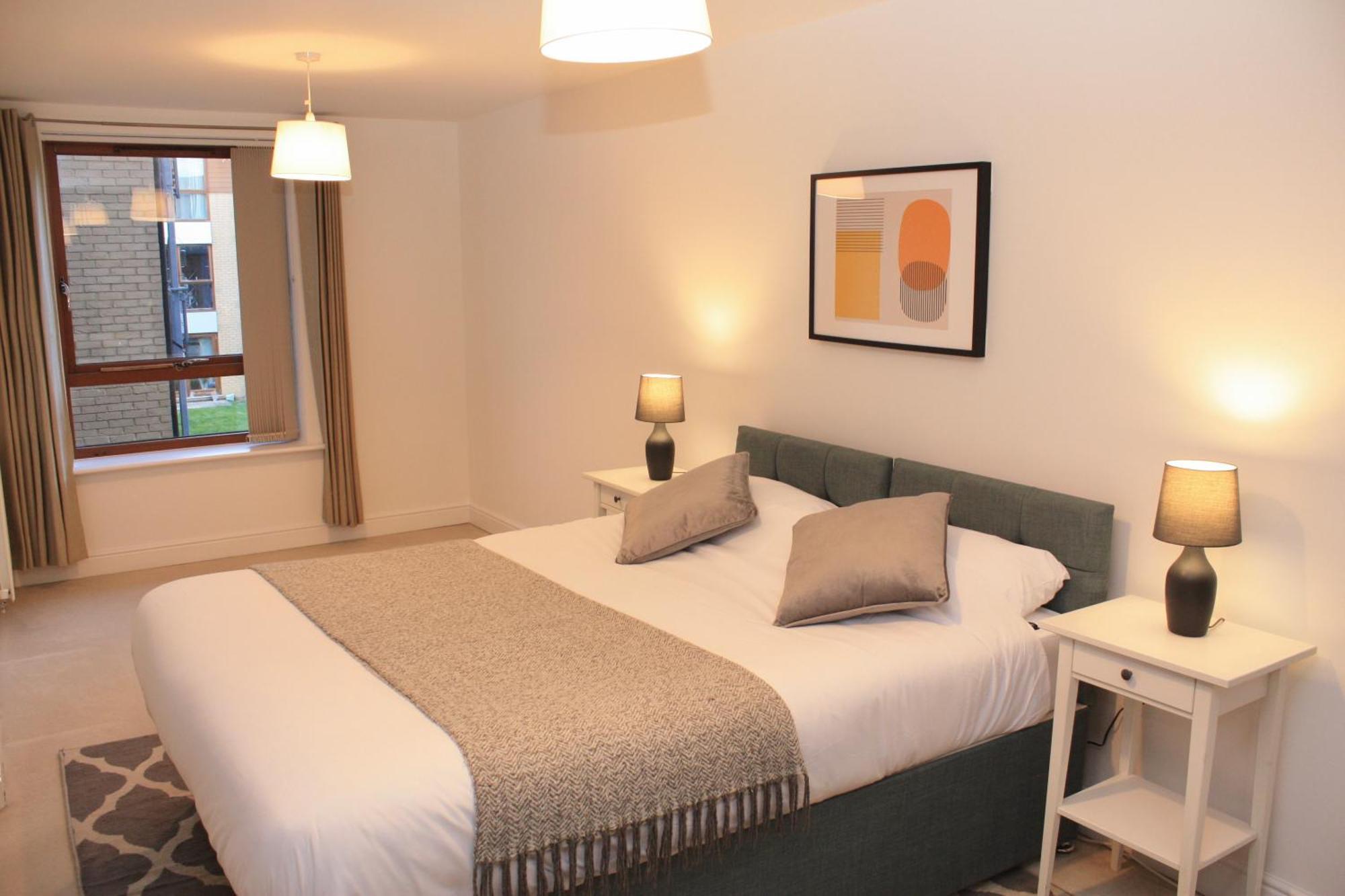 2 Bed 2 Bath Apartment & Parking - Lgw 10Min Drive Crawley  Eksteriør billede